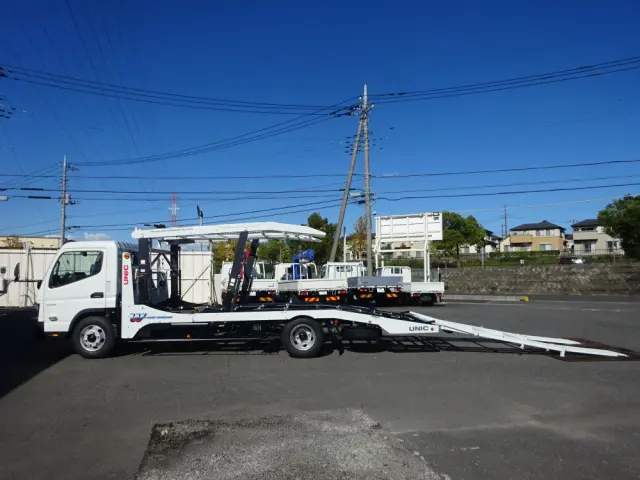 三菱 キャンター 2PG-FEB90(2WD)の写真8