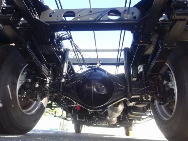 三菱 キャンター 2PG-FEB90(2WD)の写真9