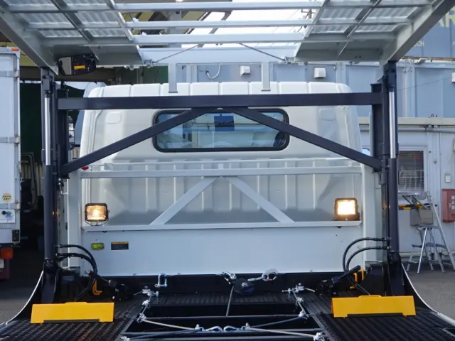 三菱 キャンター 2PG-FEB90(2WD)の写真18