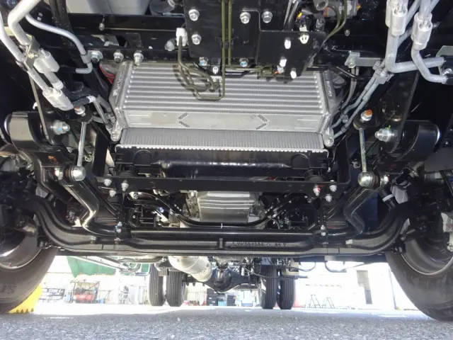 三菱 キャンター 2PG-FEB90(2WD)の写真27