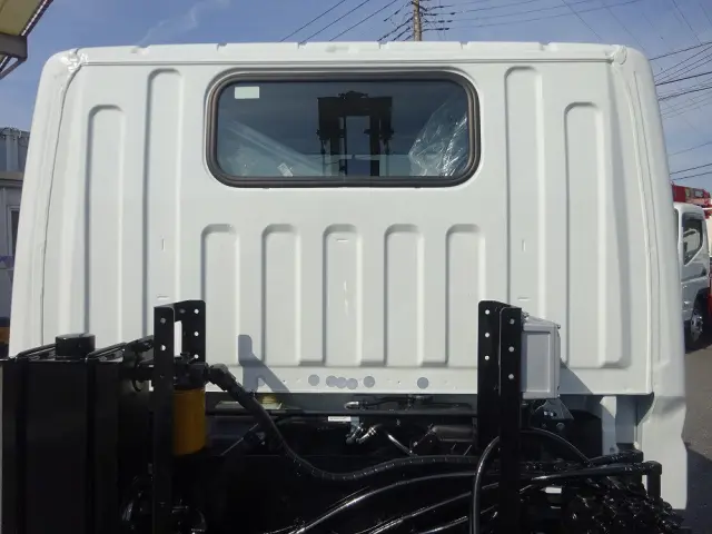 三菱 キャンター 2RG-FBAV0(2WD)の写真23