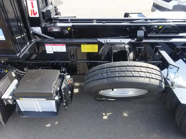 三菱 キャンター 2RG-FBAV0(2WD)の写真30