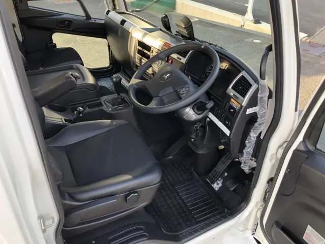 三菱 ファイター 2KG-FK62FZ(2WD)の写真4