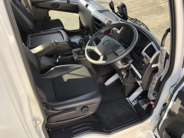 三菱 ファイター 2KG-FK62FZ(2WD)の写真4