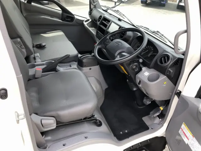 日野 デュトロ 2RG-XZU722M(2WD)の写真4