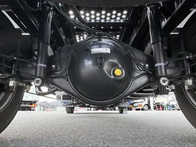 三菱 キャンター 2PG-FEB90(2WD)の写真9