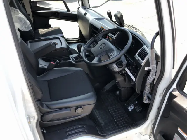 三菱 ファイター 2KG-FK62FZ(2WD)の写真4