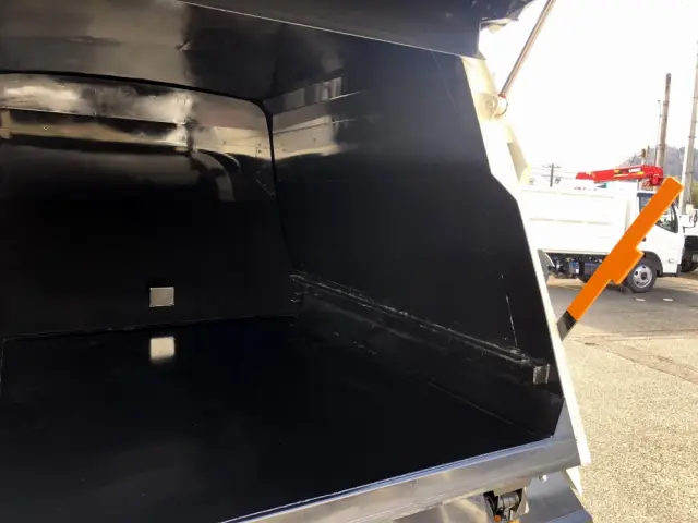 三菱 キャンター 2RG-FEAV0(2WD)の写真14