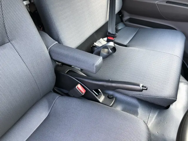 三菱 キャンター 2RG-FEAV0(2WD)の写真42