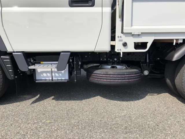 三菱 キャンター 2RG-FBA20(2WD)の写真26