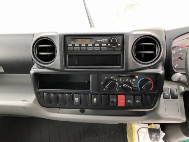 日野 デュトロ TKG-XZU605M(2WD)の写真41