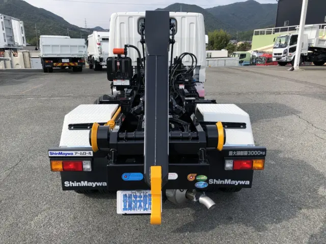 三菱 キャンター 2RG-FBAV0(2WD)の写真20