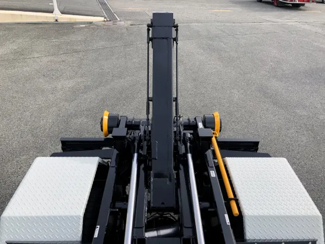 三菱 キャンター 2RG-FBAV0(2WD)の写真21