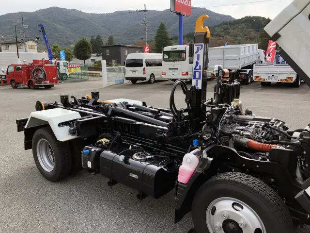 三菱 キャンター 2RG-FBAV0(2WD)の写真23