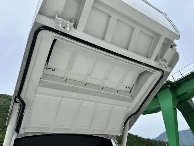 三菱 キャンター 2RG-FEAV0(2WD)の写真20