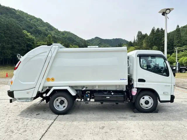 三菱 キャンター 2RG-FEAV0(2WD)の写真29