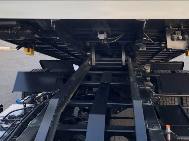 三菱 キャンター 2PG-FEB90(2WD)の写真26