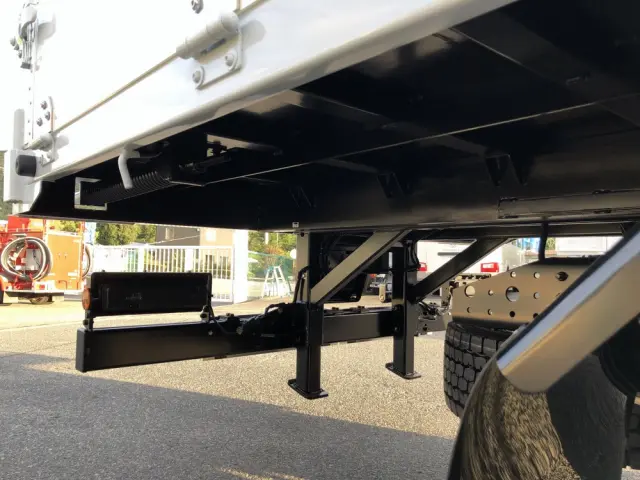 三菱 キャンター 2PG-FEB90(2WD)の写真32