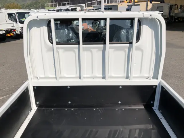 三菱 キャンター 2RG-FBA20(2WD)の写真11
