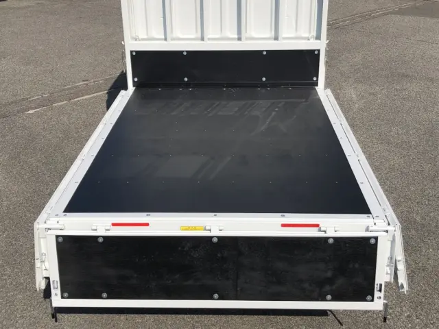 三菱 キャンター 2RG-FBA20(2WD)の写真15