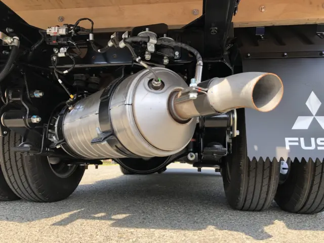 三菱 キャンター 2RG-FBA20(2WD)の写真26