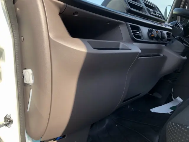 三菱 キャンター 2RG-FBA20(2WD)の写真36