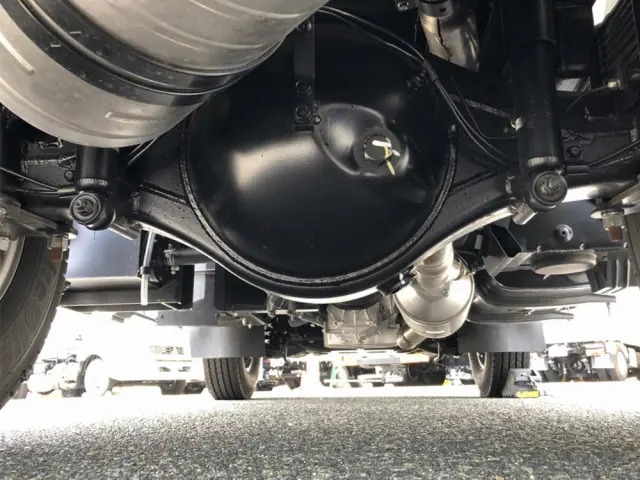 三菱 キャンター 2RG-FEAV0(2WD)の写真9