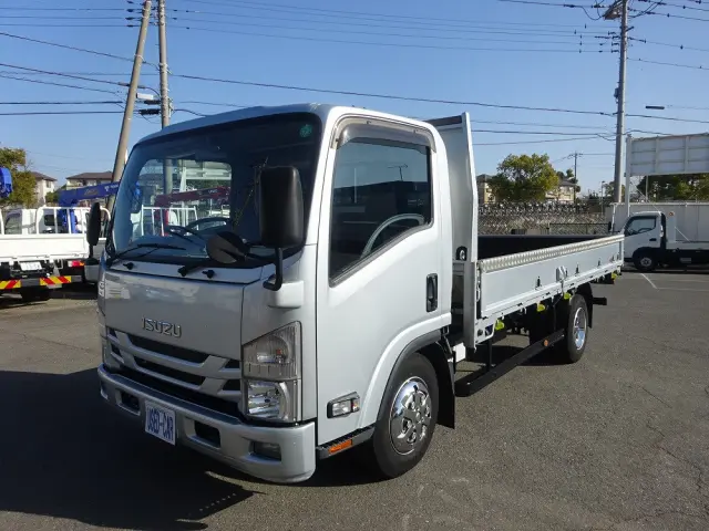 いすゞ エルフ 2RG-NPR88AR(2WD)の写真1