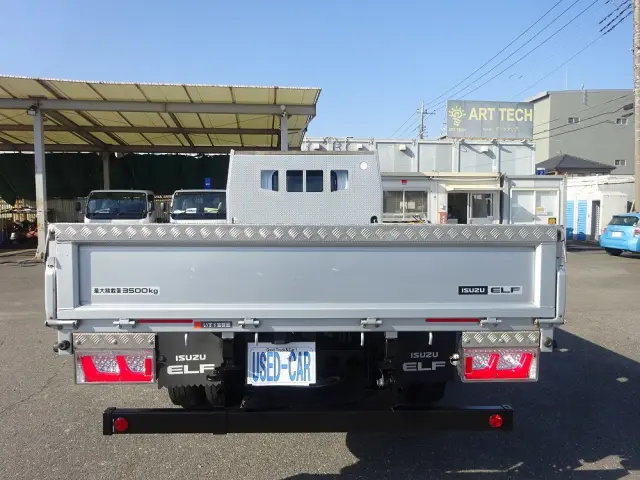 いすゞ エルフ 2RG-NPR88AR(2WD)の写真3