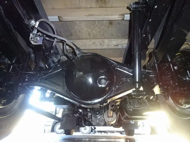 いすゞ エルフ 2RG-NPR88AR(2WD)の写真9