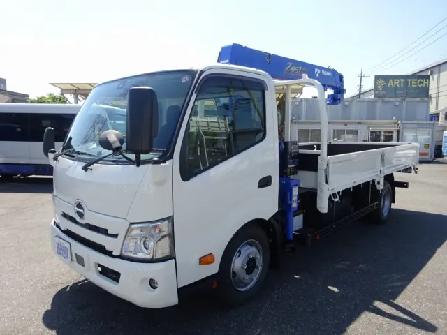 日野 デュトロ 2RG-XZU722M(2WD)の写真1