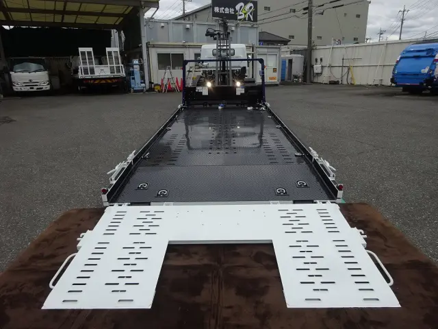 三菱 キャンター 2RG-FEB90(2WD)の写真3