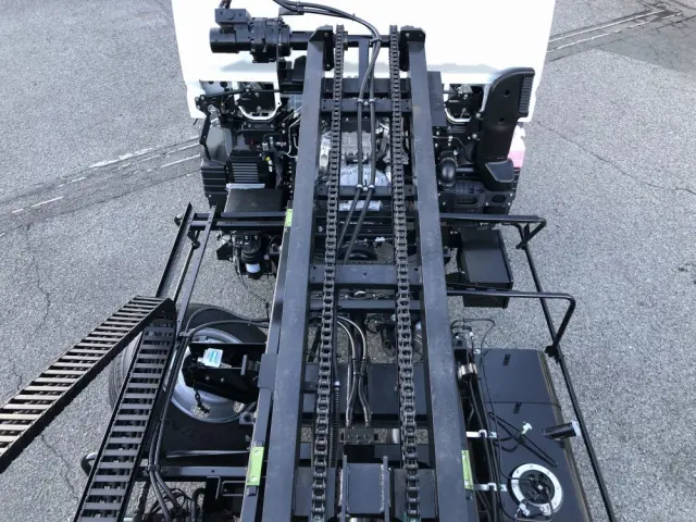 三菱 キャンター 2PG-FEB80(2WD)の写真23