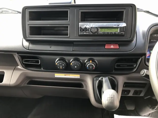 三菱 キャンター 2PG-FEB80(2WD)の写真41