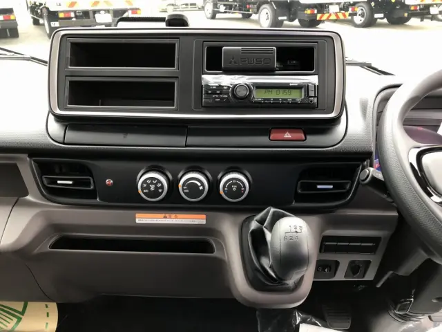 三菱 キャンター 2PG-FEB90(2WD)の写真42