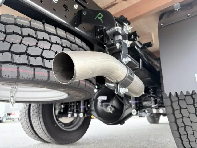 三菱 キャンター 2PG-FEB90(2WD)の写真35