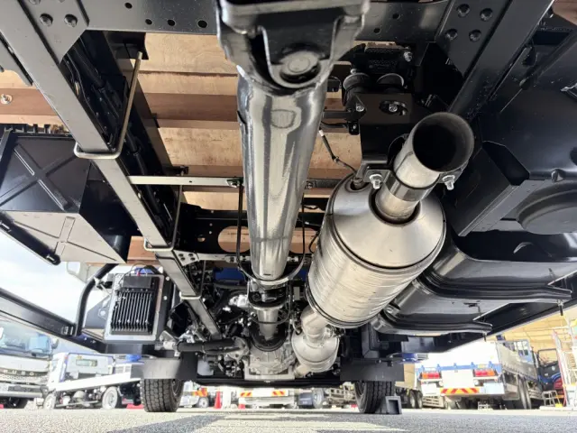 三菱 キャンター 2PG-FEB90(2WD)の写真35