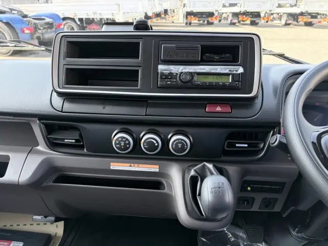 三菱 キャンター 2PG-FEB90(2WD)の写真43