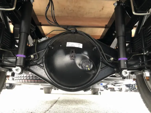 三菱 キャンター 2PG-FEB90(2WD)の写真9