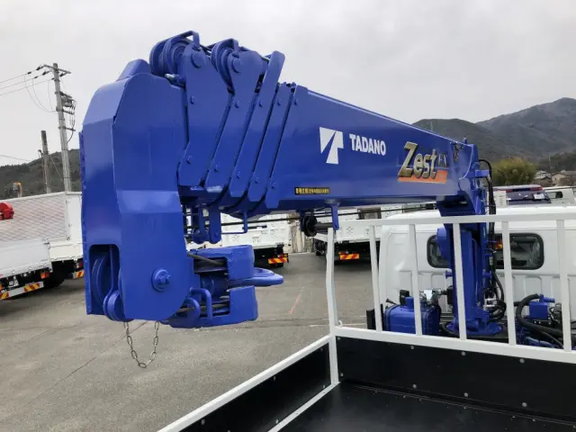 三菱 キャンター 2PG-FEB90(2WD)の写真12