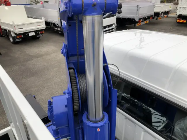 三菱 キャンター 2PG-FEB90(2WD)の写真16