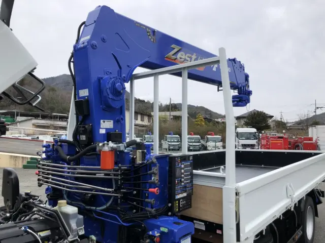 三菱 キャンター 2PG-FEB90(2WD)の写真22