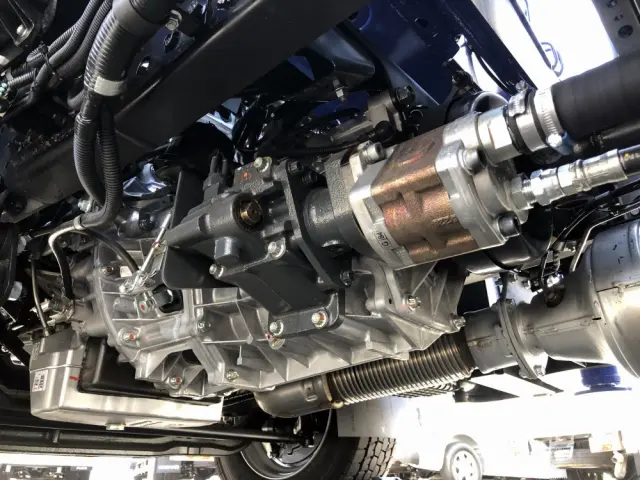 三菱 キャンター 2PG-FEB90(2WD)の写真33