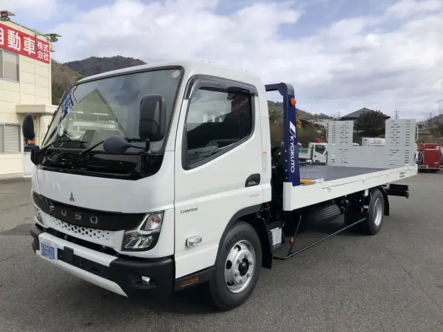 三菱 キャンター 2PG-FEB80(2WD)の写真1