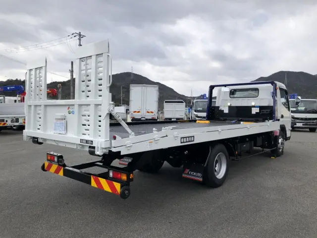 三菱 キャンター 2PG-FEB80(2WD)の写真2