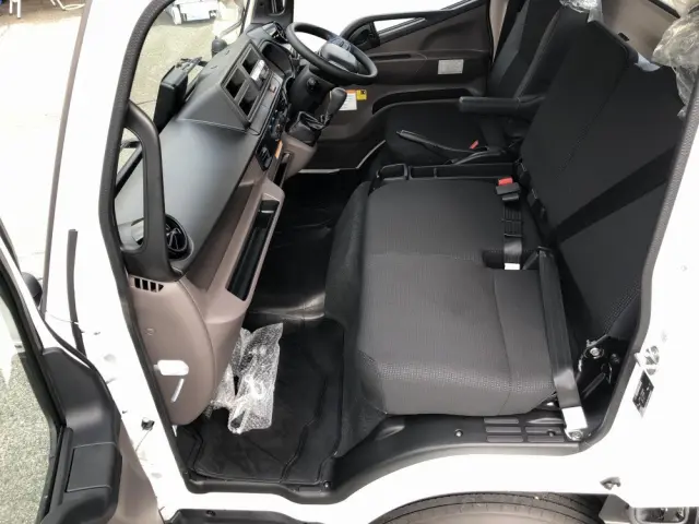 三菱 キャンター 2PG-FEB80(2WD)の写真35