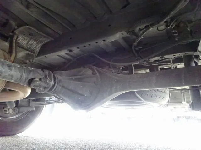 トヨタ ハイエース CBF-TRH226S(4WD)の写真29