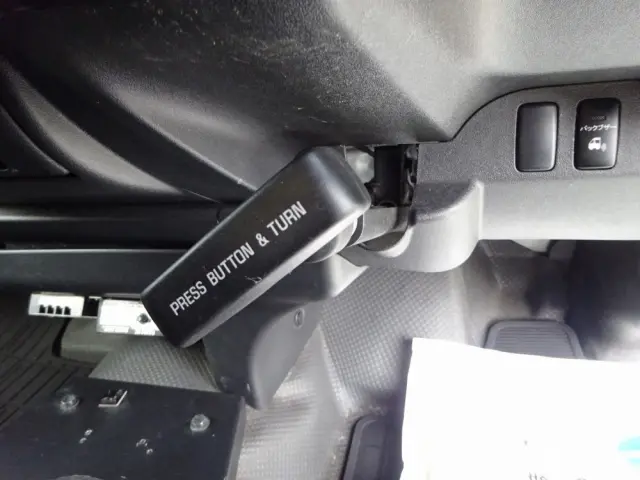 トヨタ ハイエース CBF-TRH226S(4WD)の写真39