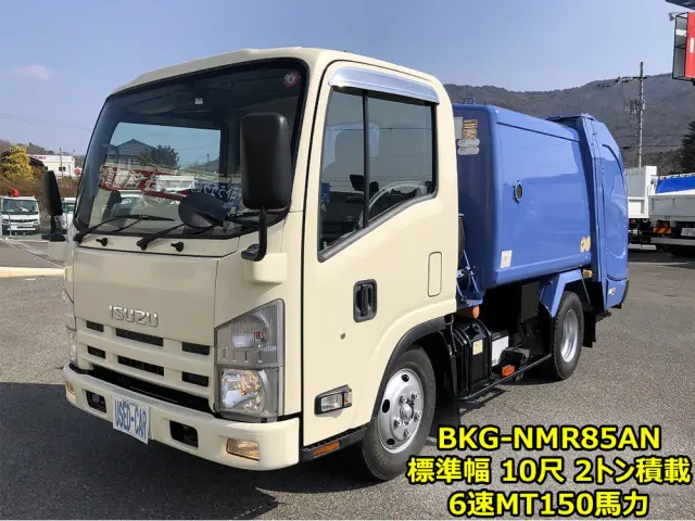 いすゞ エルフ BKG-NMR85AN(2WD)の写真1
