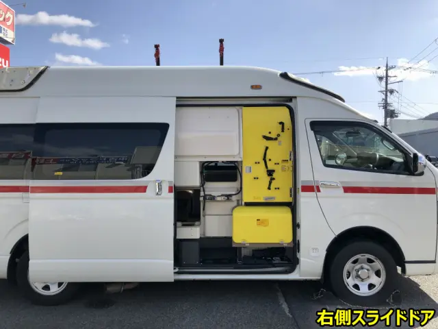 トヨタ ハイエース CBF-TRH226S(4WD)の写真16